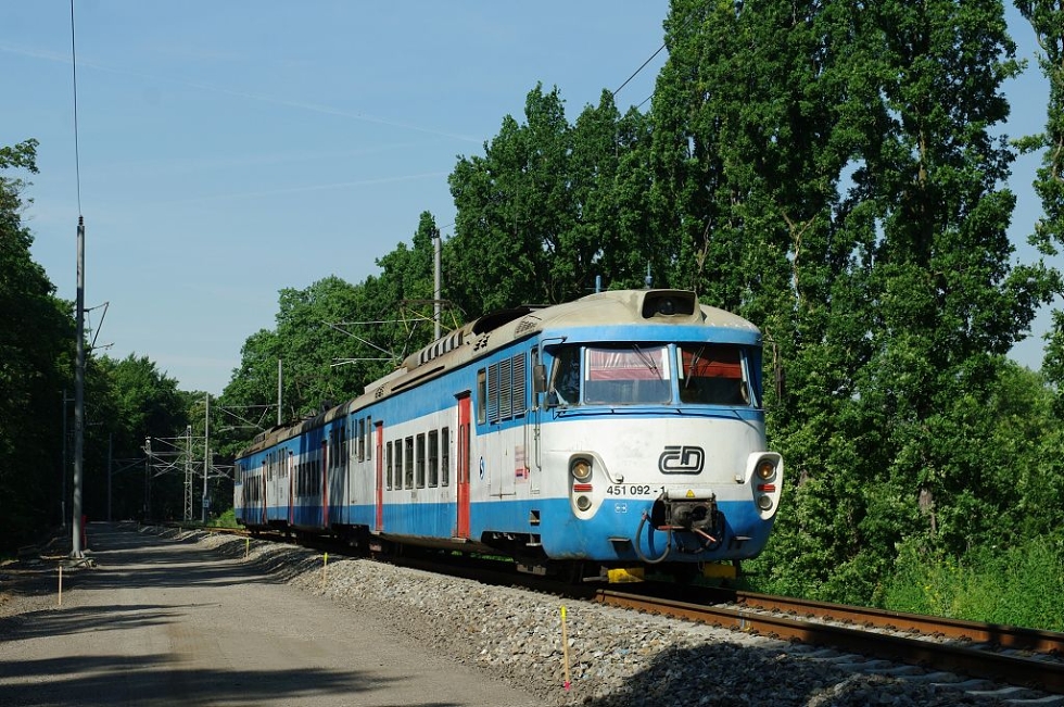 451 092-1
