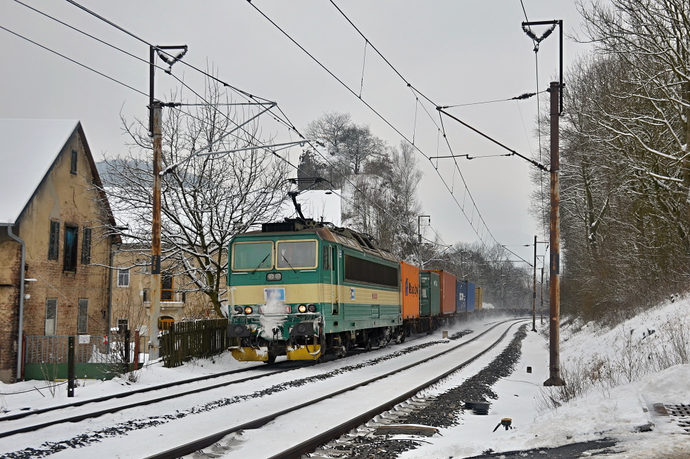 163 250-4