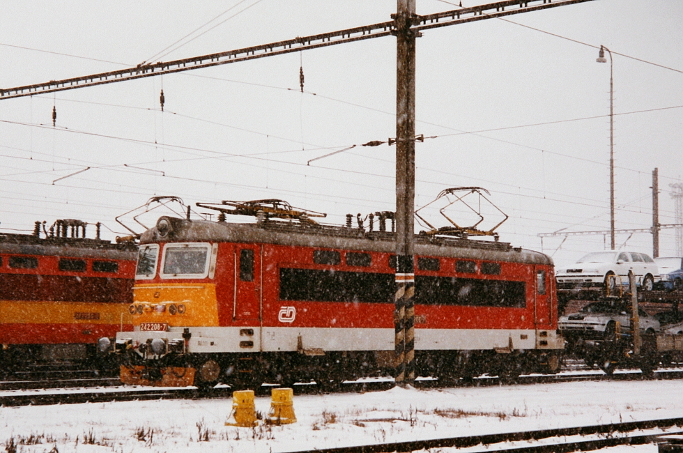 242 208-7