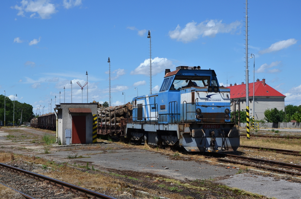 736 021-7