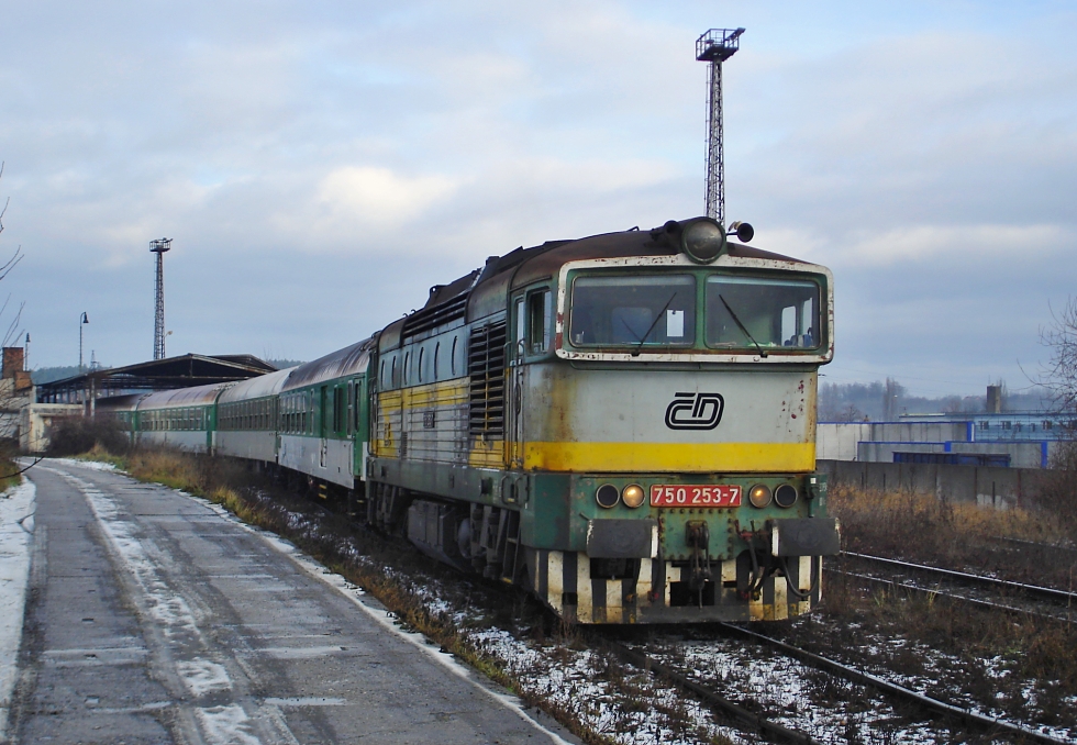 750 253-7