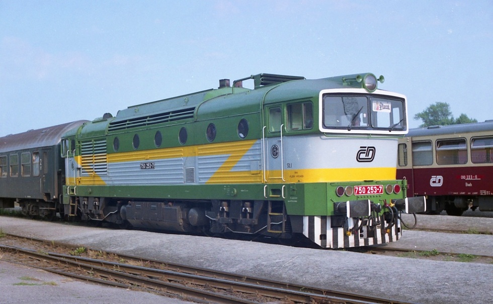 750 253-7