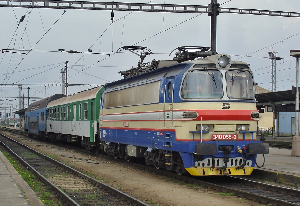 340 055-3