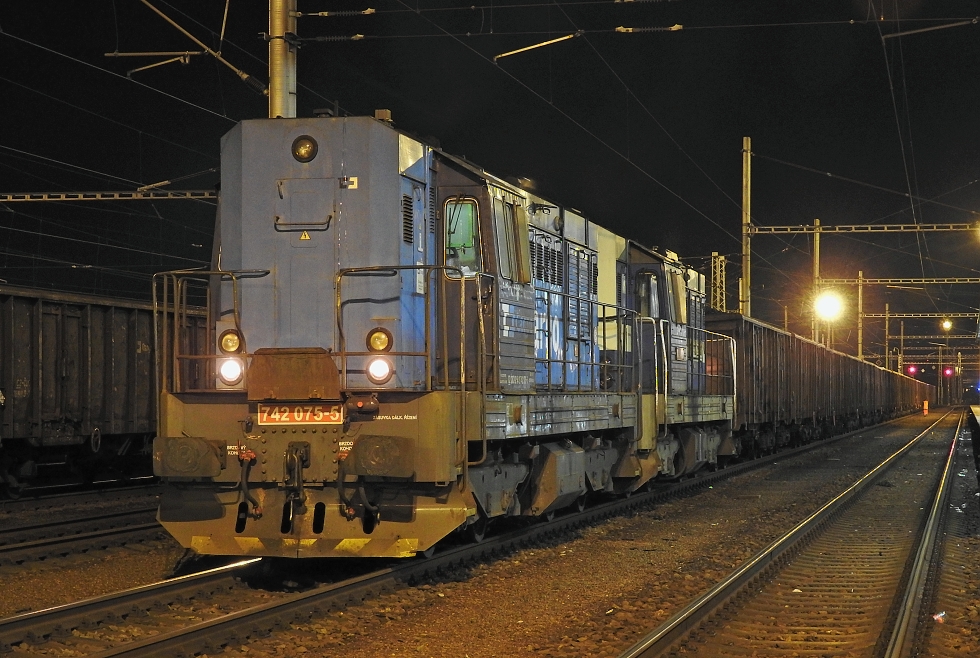 742 075-5