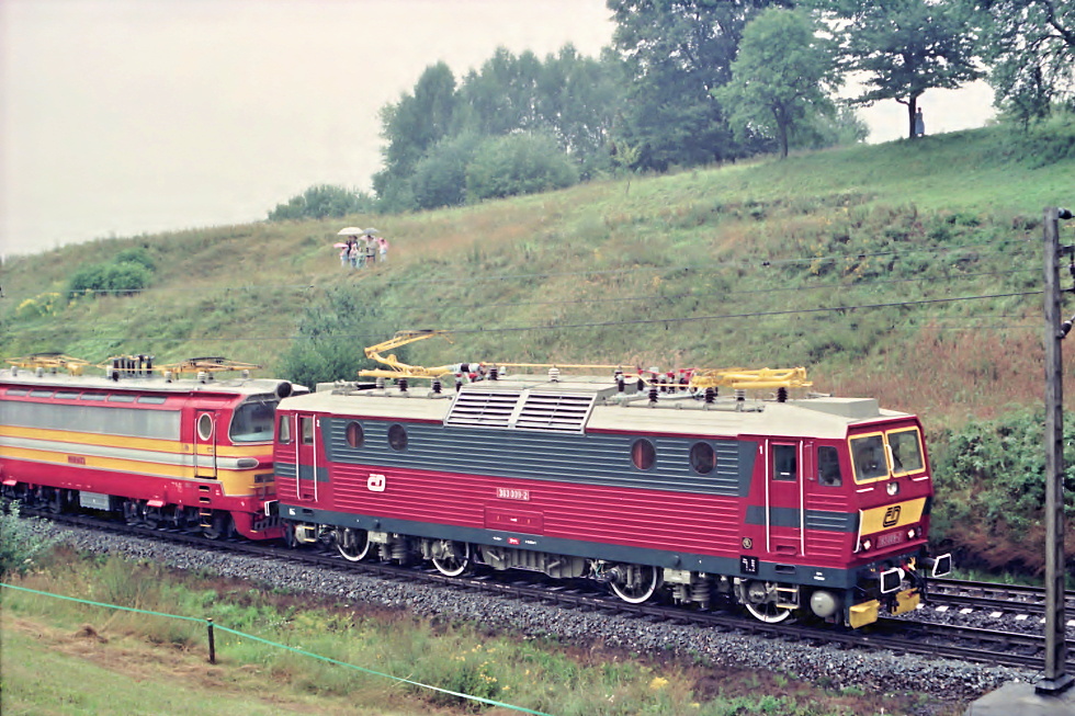 363 009-2