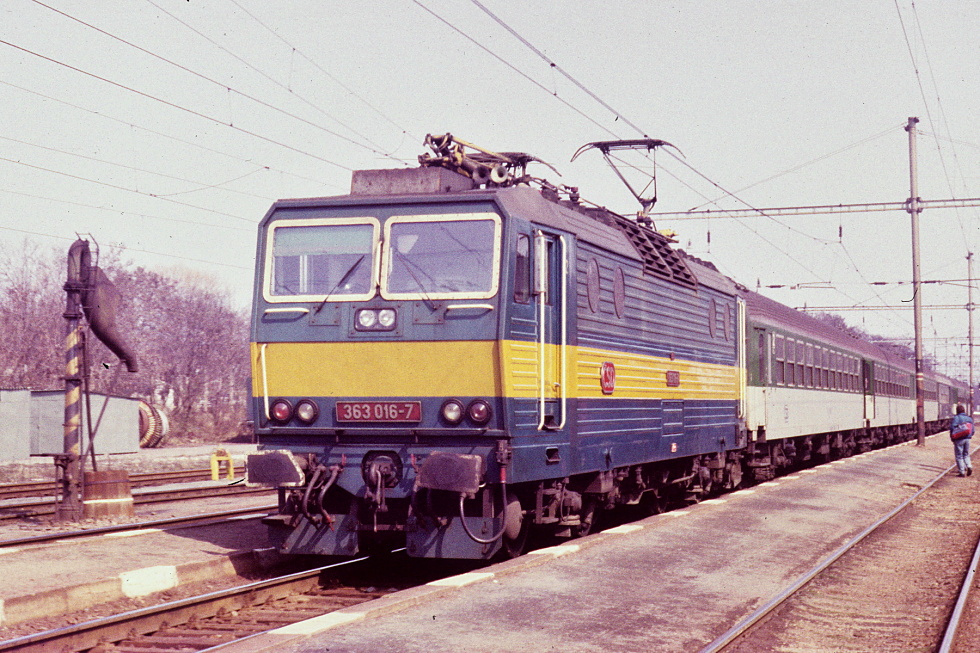 363 016-7