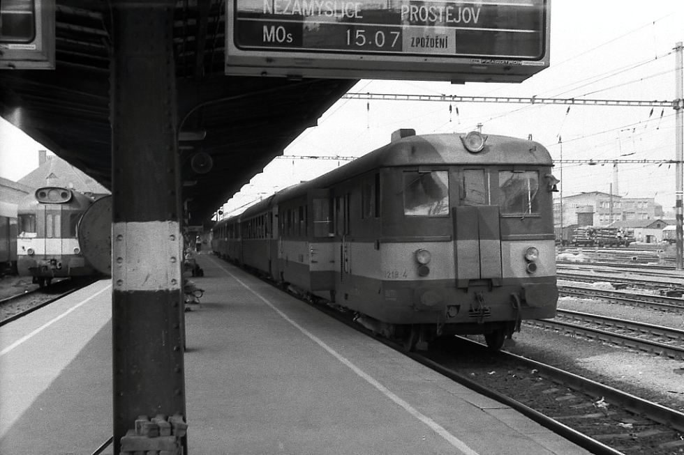 830 218-4