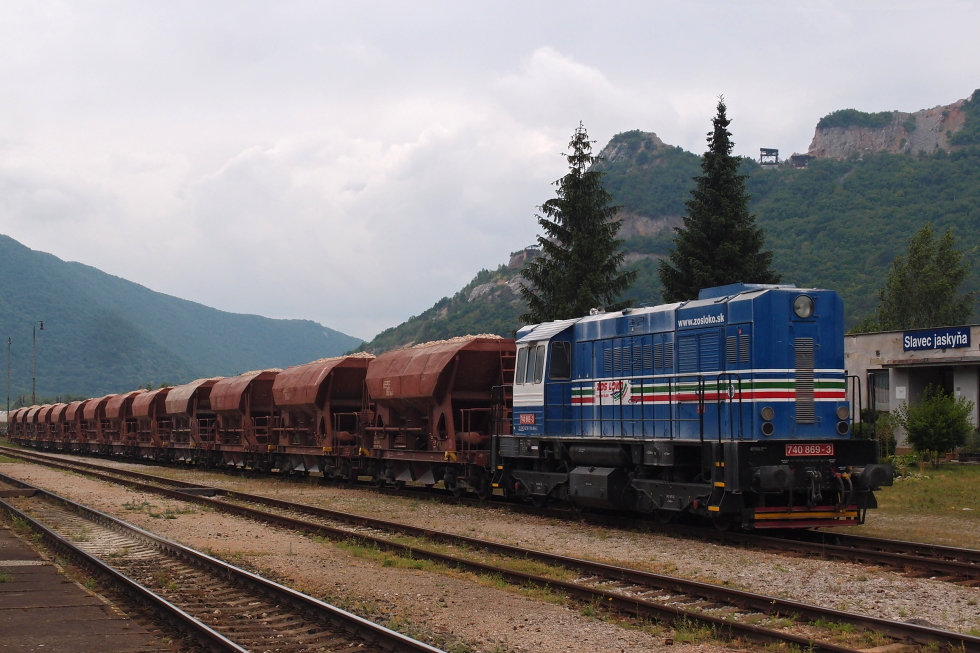 740 869-3