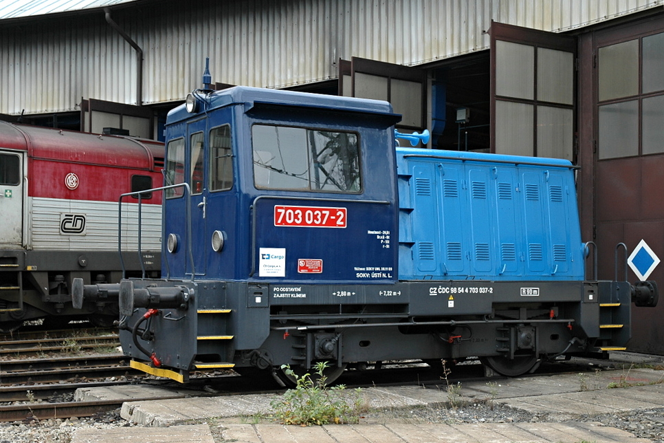 703 037-2
