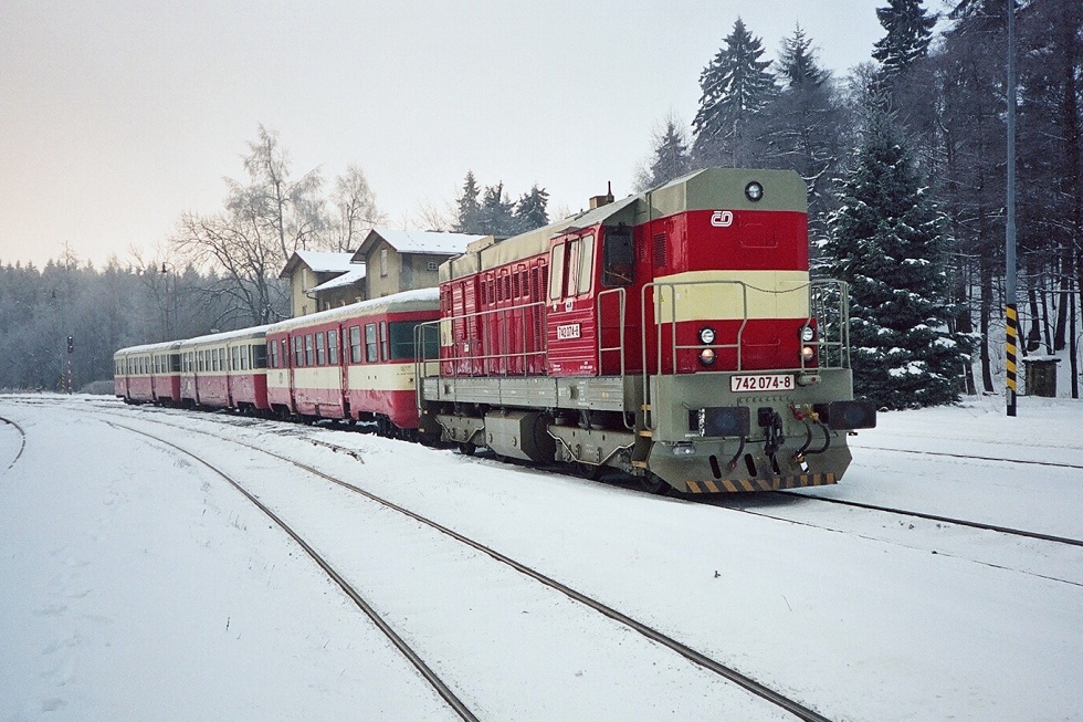 742 074-8