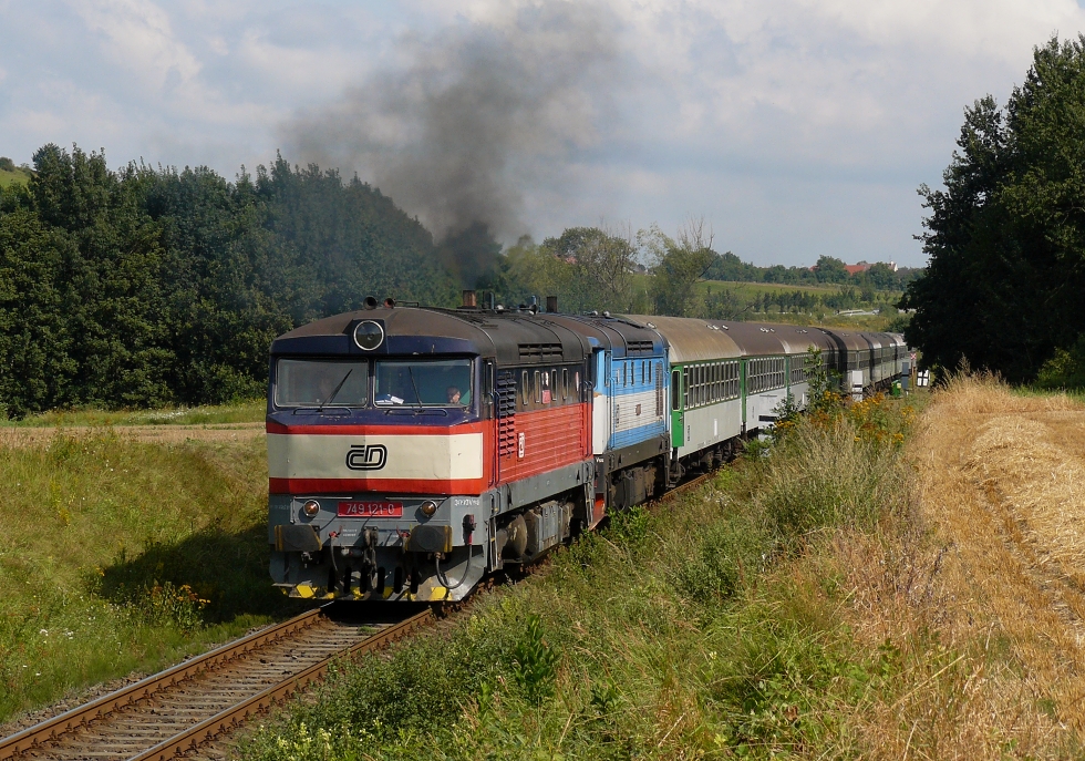 749 121-0
