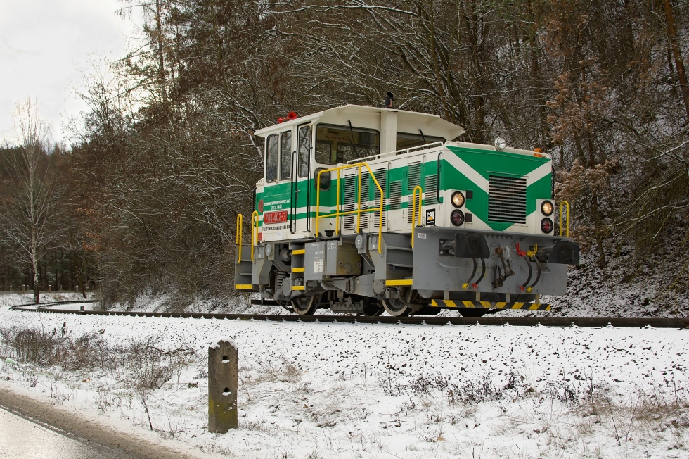 704 402-7