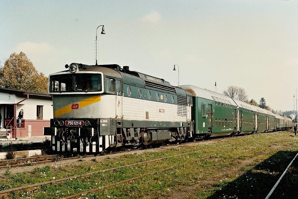 750 121-6