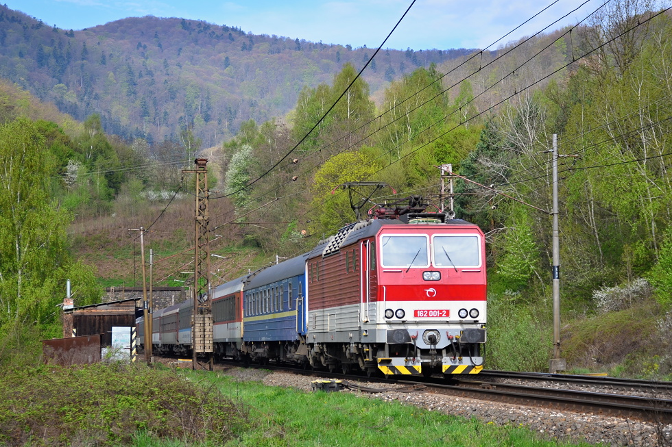 162 001-2