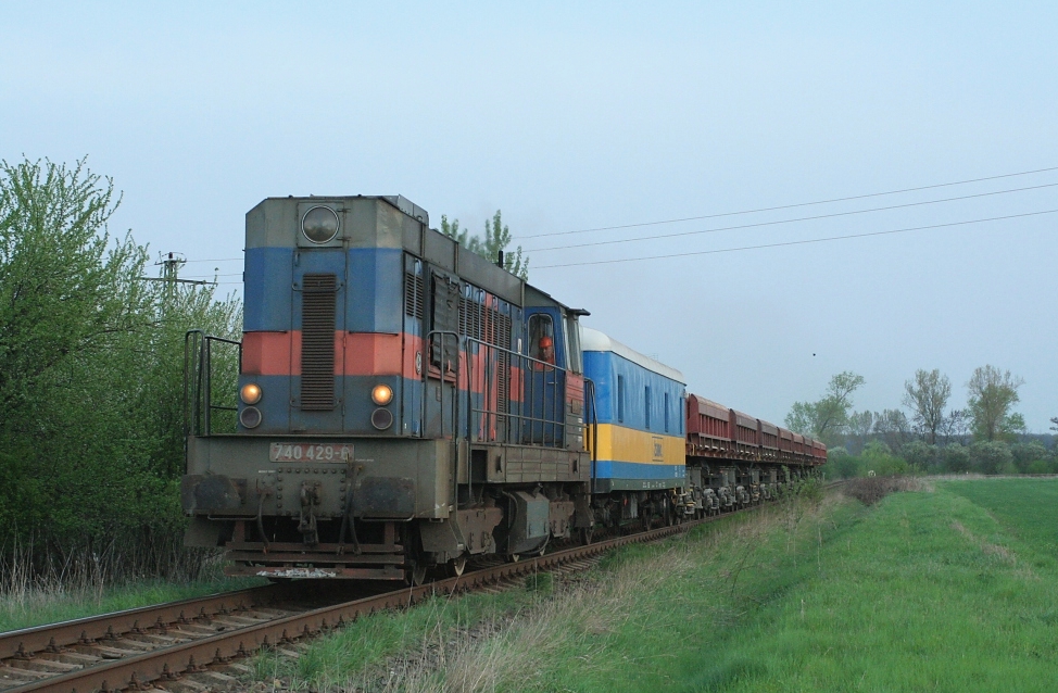740 429-6