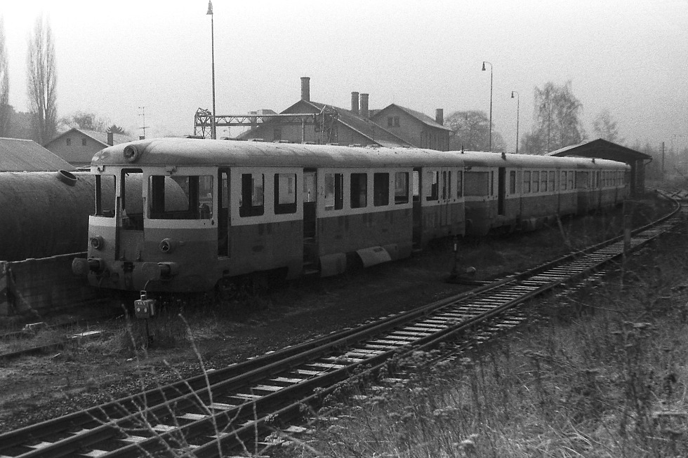 820 098-2