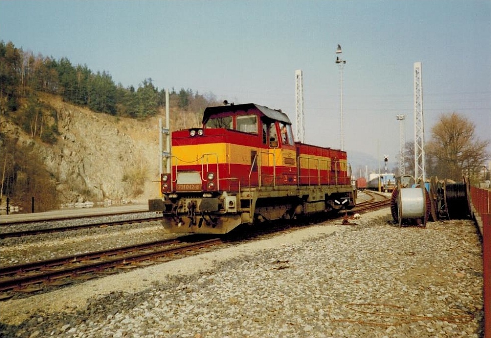 731 042-8