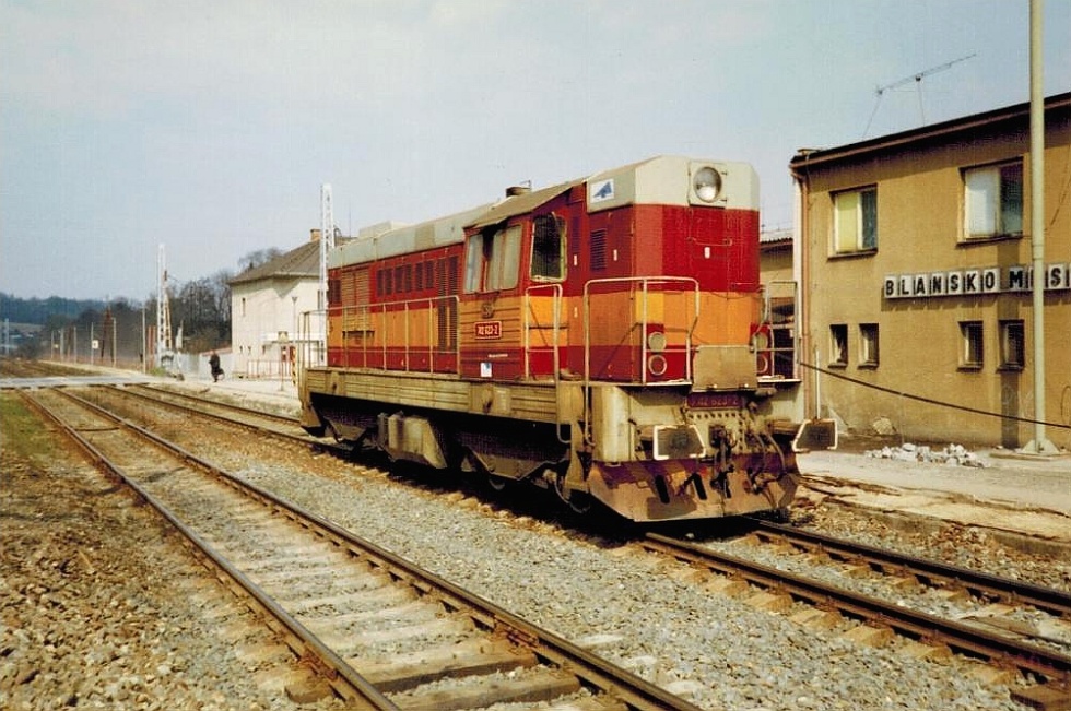 742 623-2