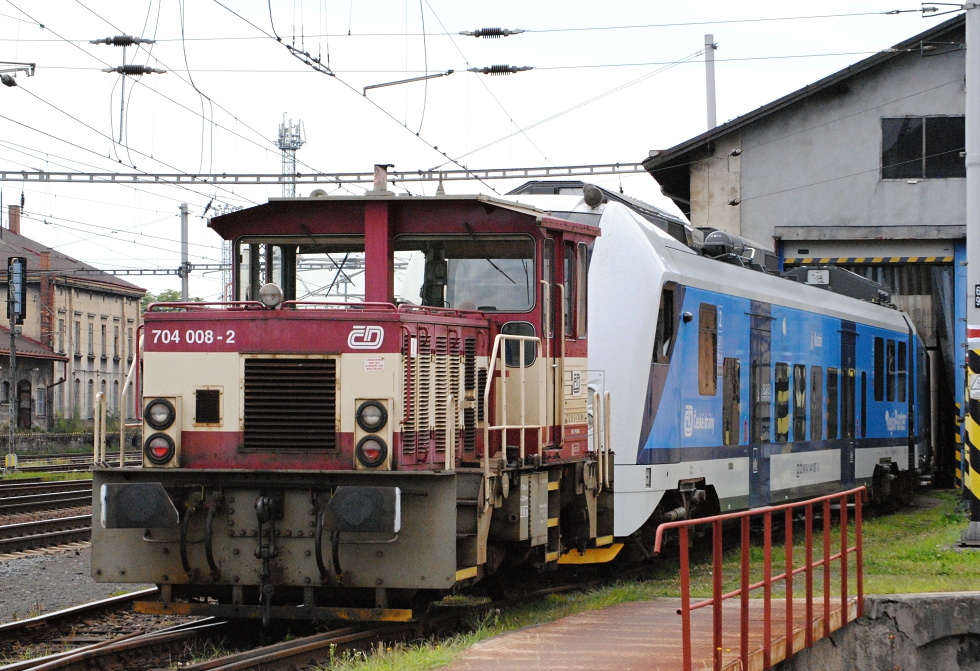 704 008-2