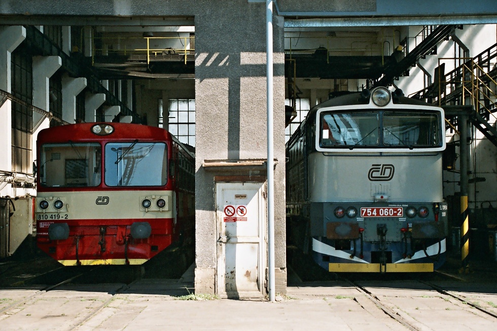 810 419-2