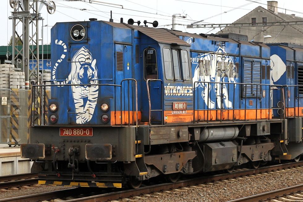 740 880-0