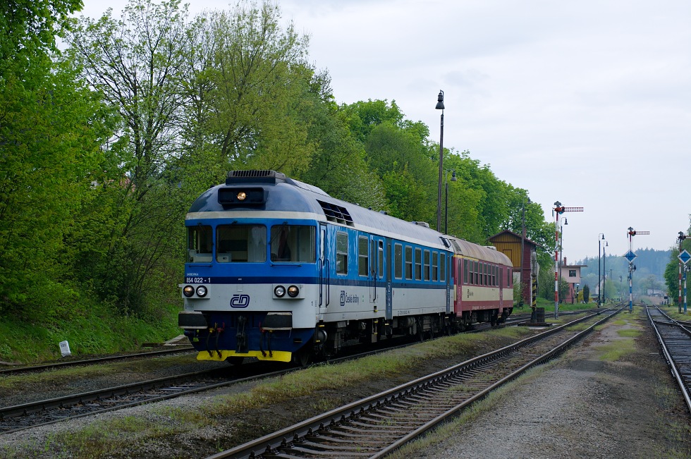 854 022-1