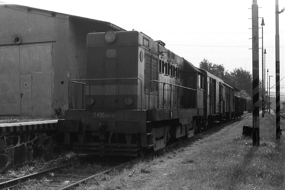 720 022-3