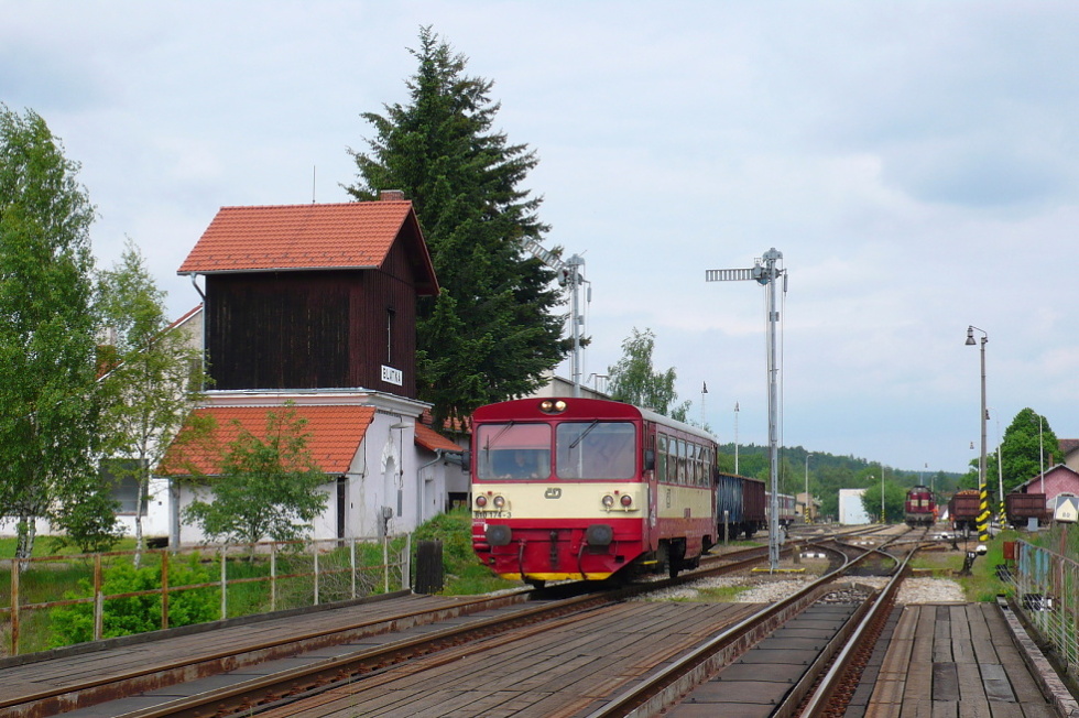 810 174-3