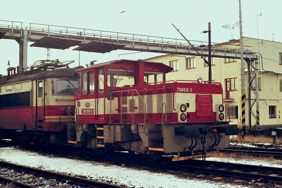 704 016-5