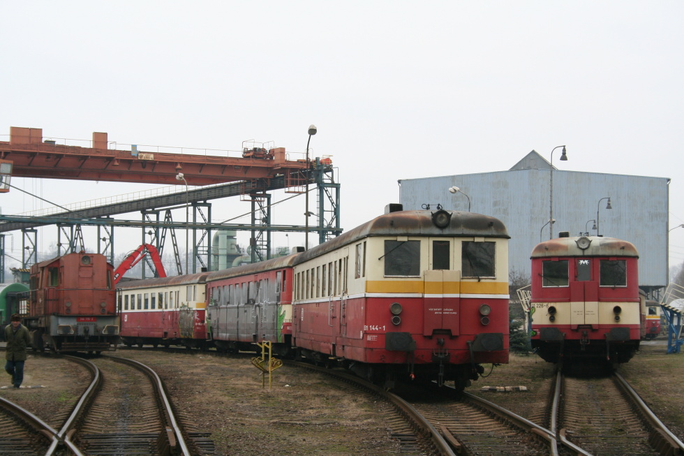 831 144-1