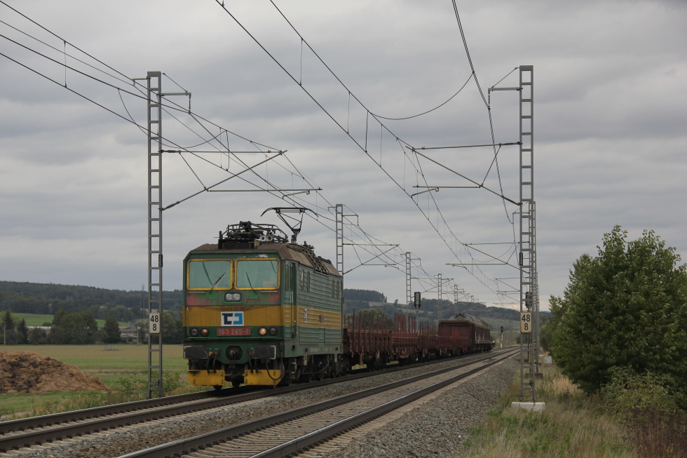 163 245-4