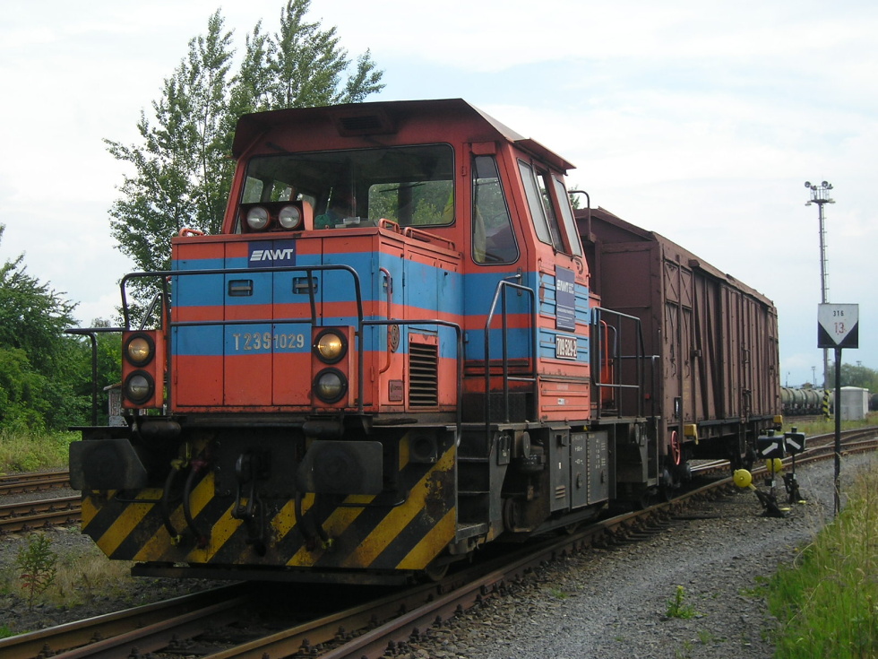 709 529-2