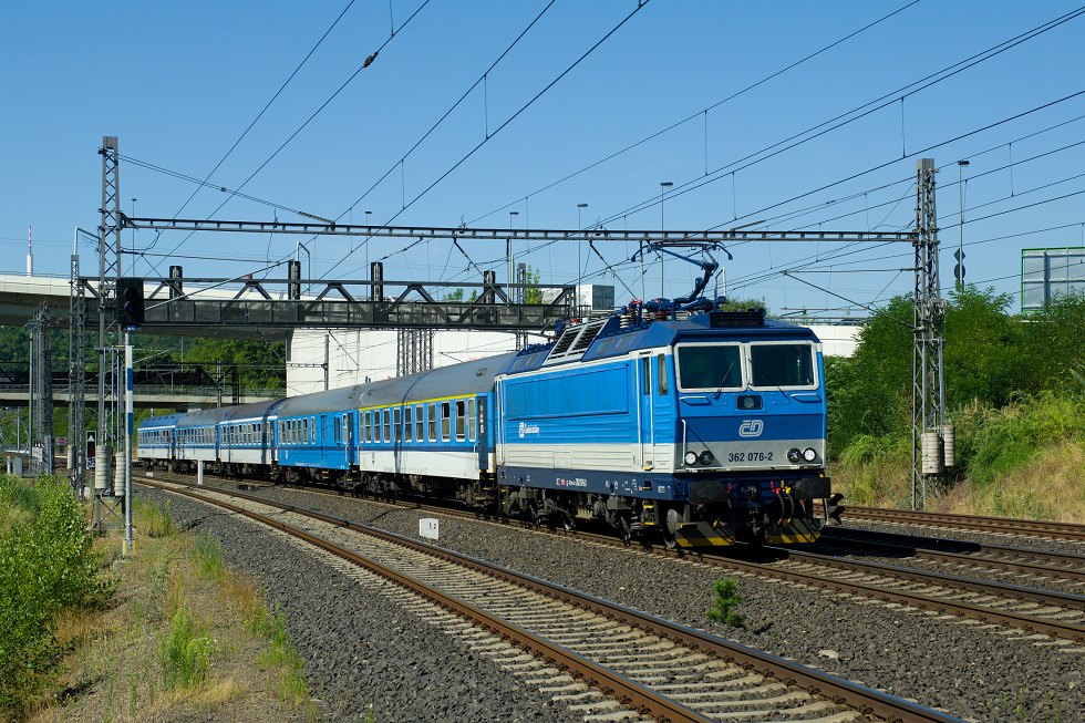 362 076-2