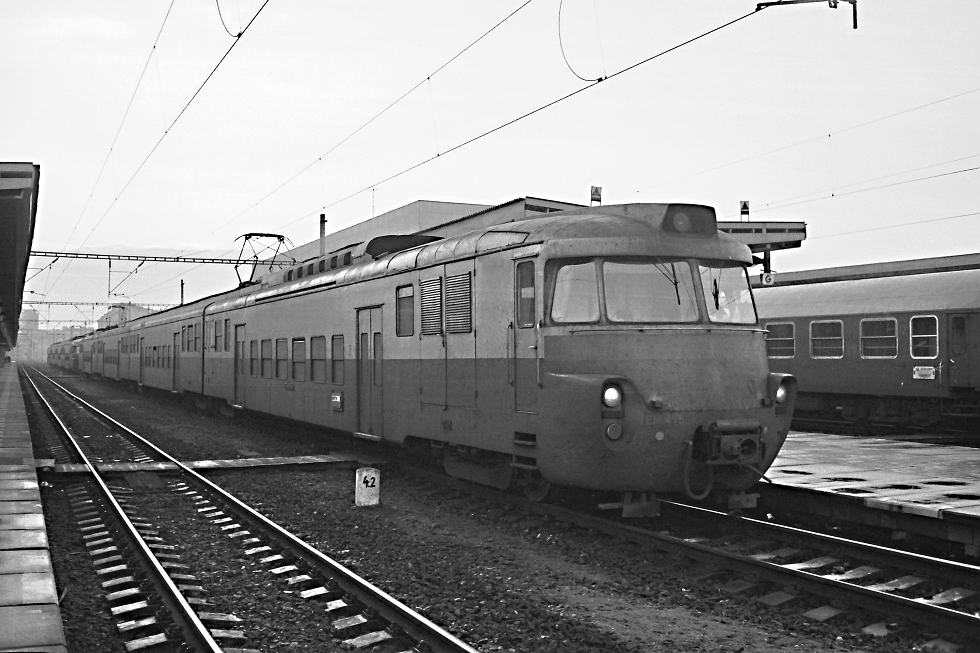 EM475.1009