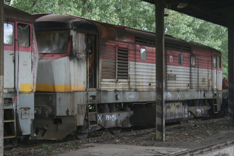 751 194-2