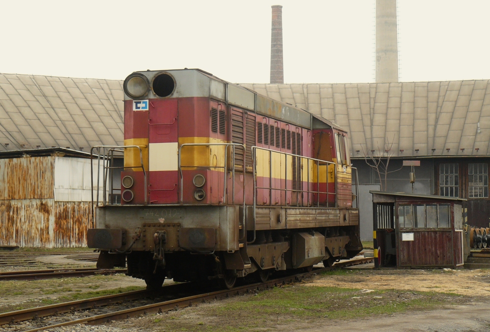 742 072-2