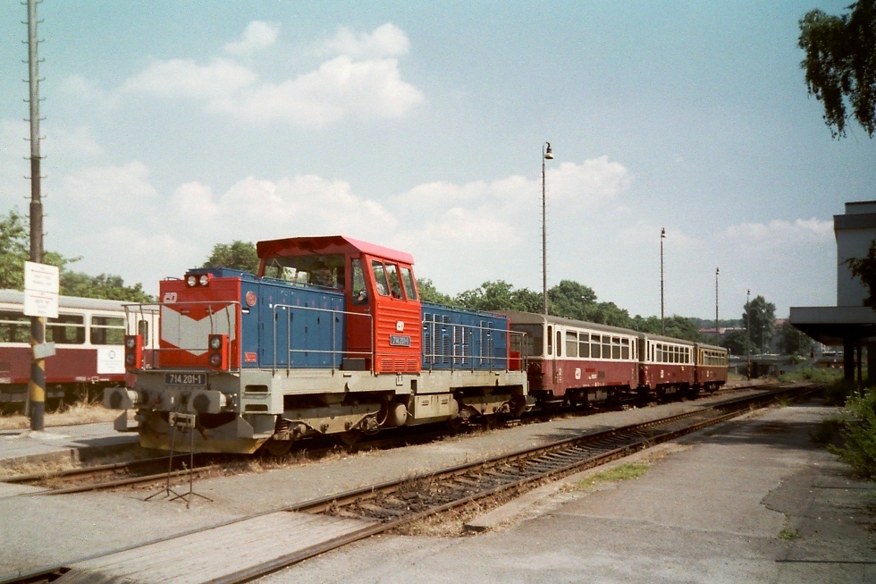 714 201-1