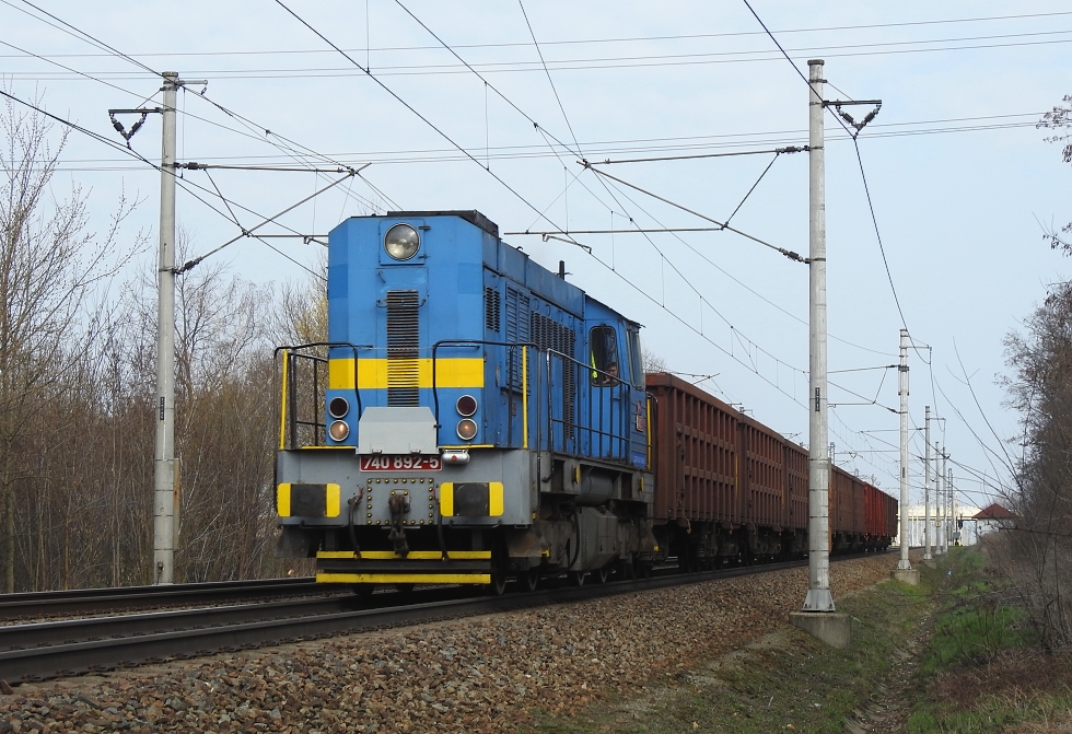 740 892-5