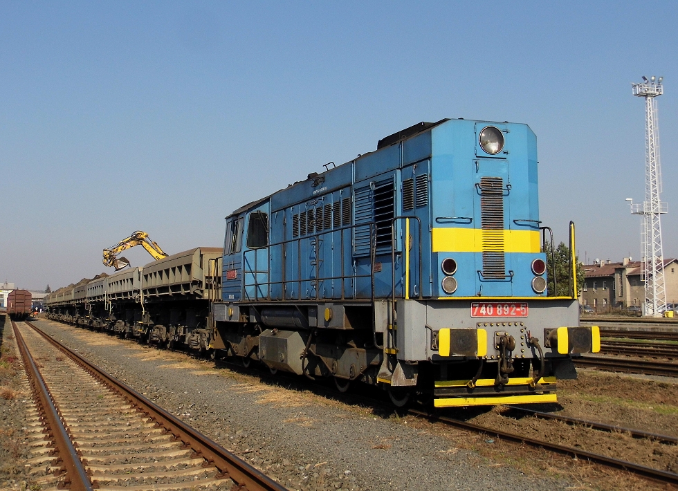 740 892-5
