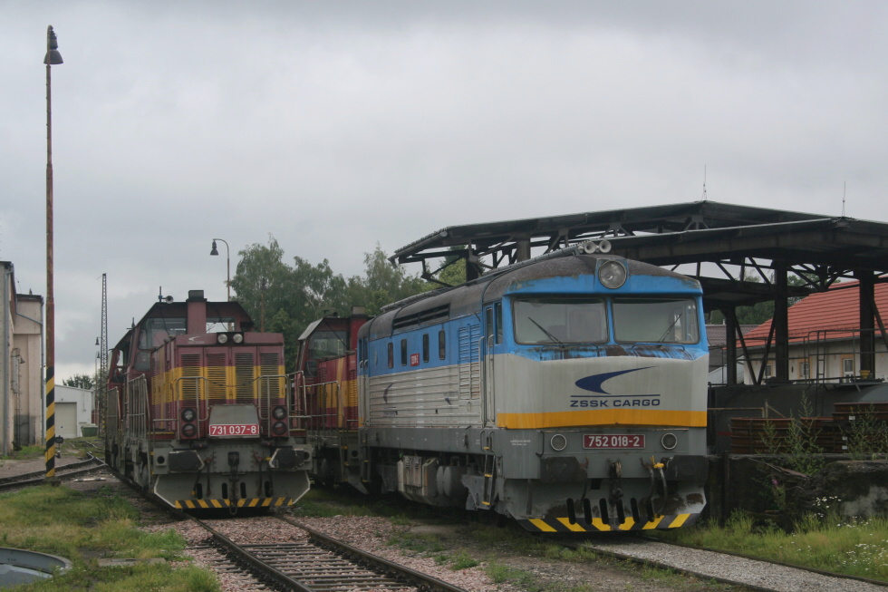 752 018-2