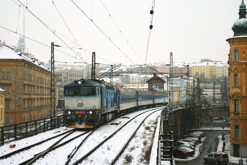 750 707-2