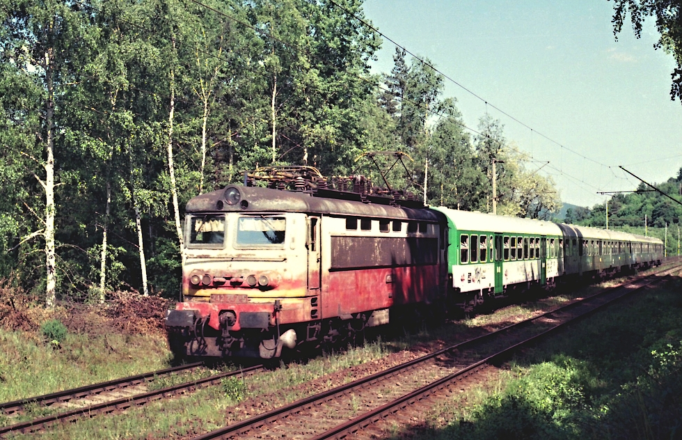242 247-5