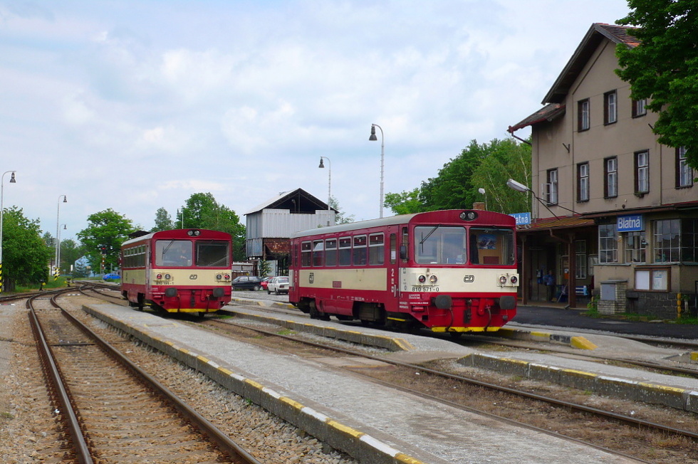810 571-0