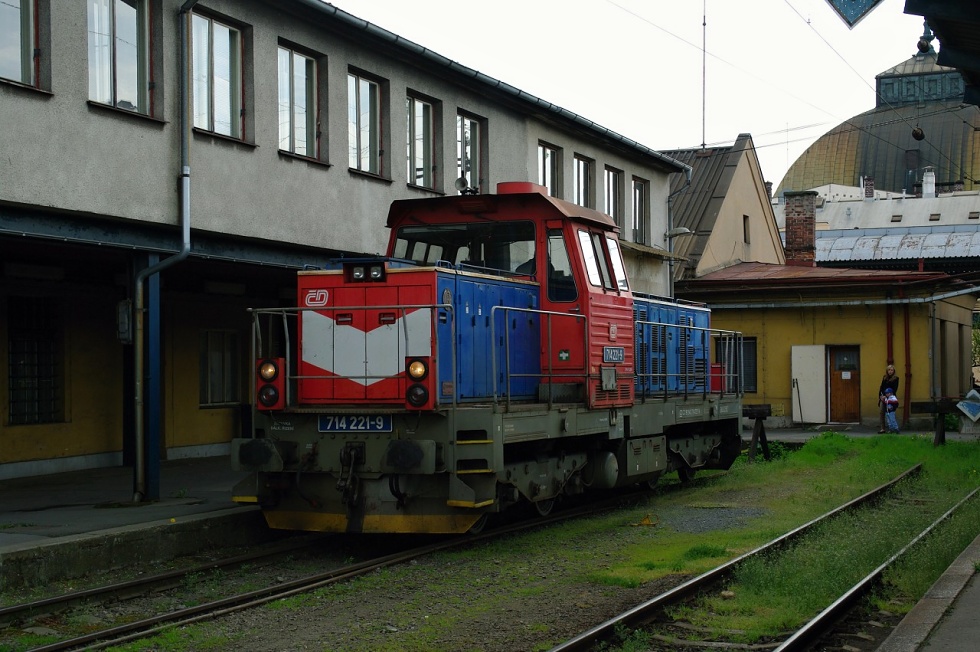 714 221-9