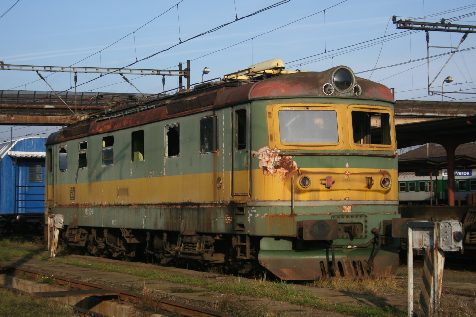 182 123-0