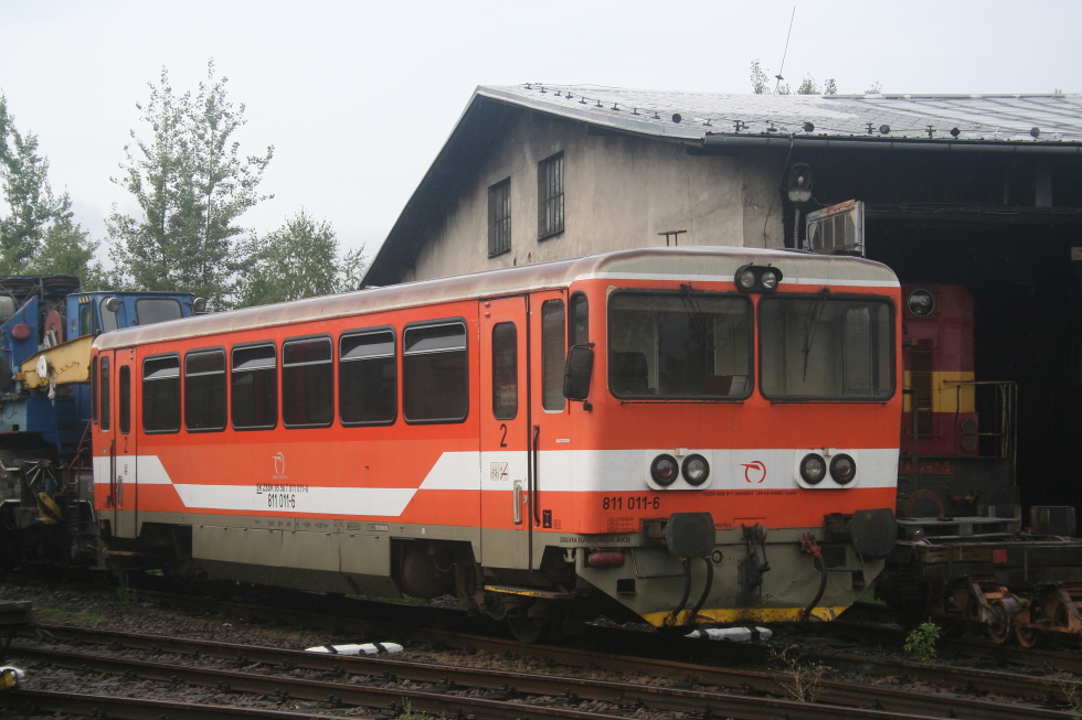 811 011-0
