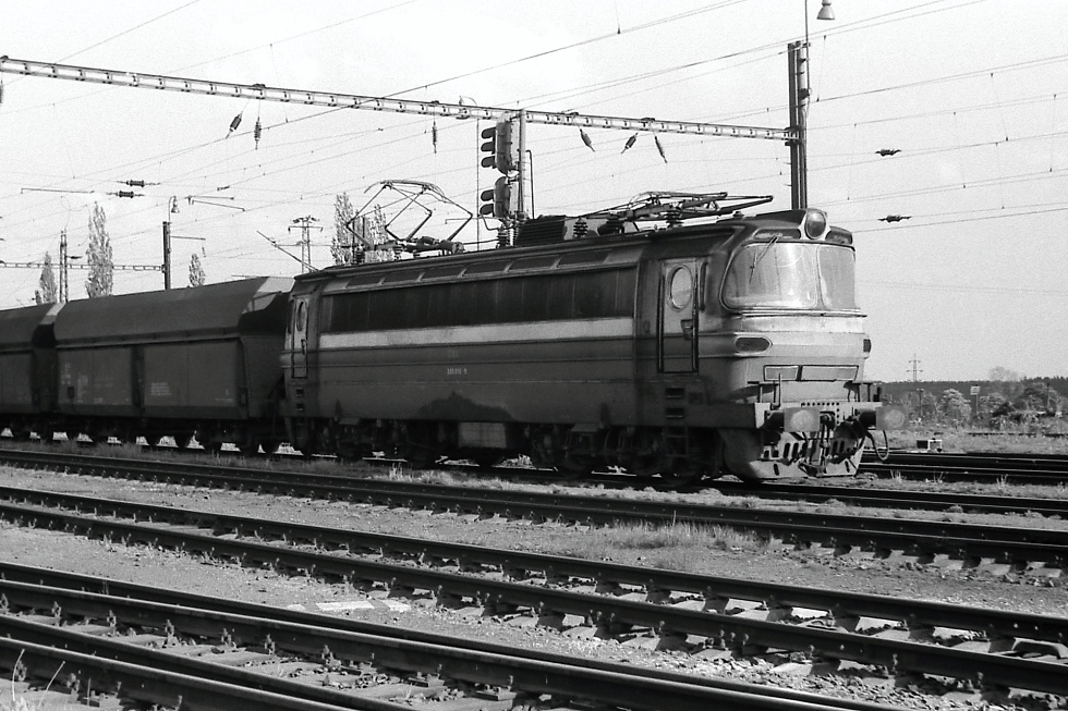 240 010-9