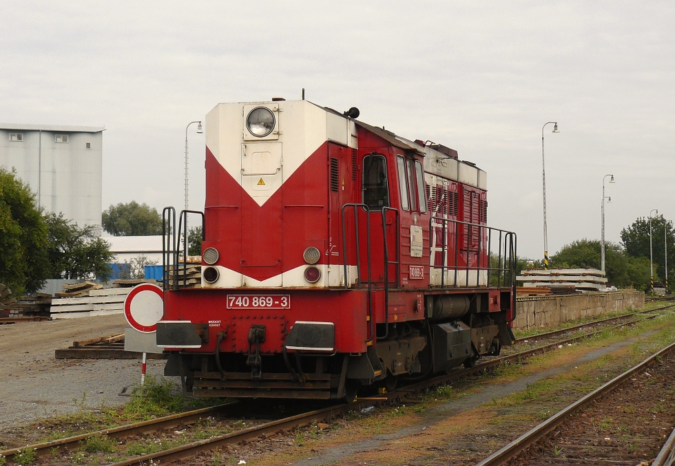 740 869-3