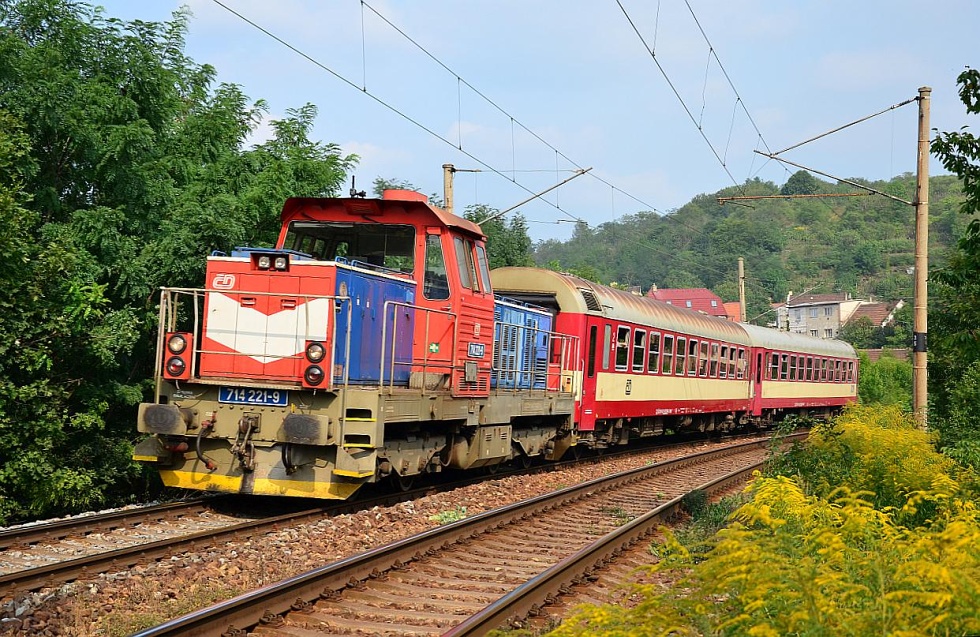 714 221-9