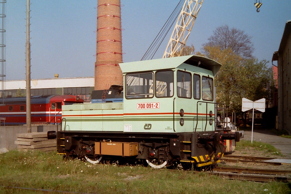 700 091-2